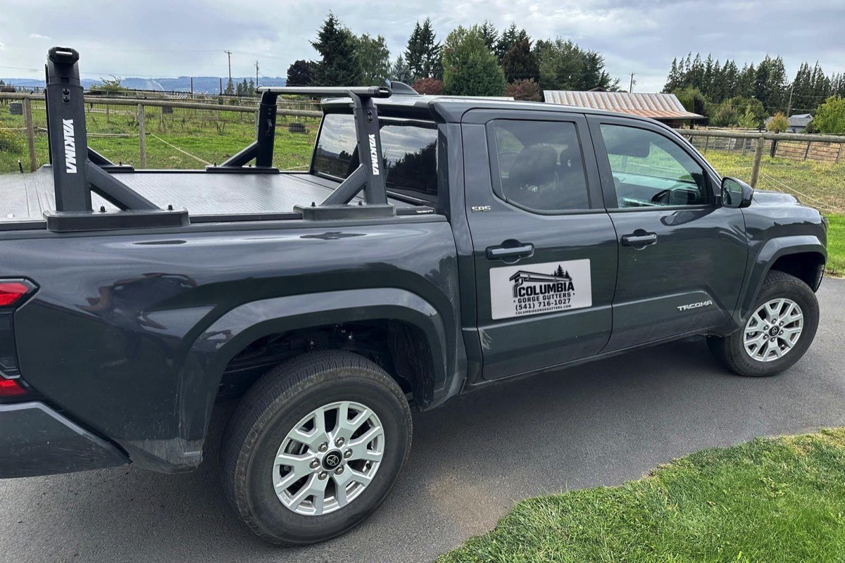 The Columbia Gorge Gutters truck